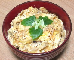 ボラチップ入り玉子丼_TOP写真